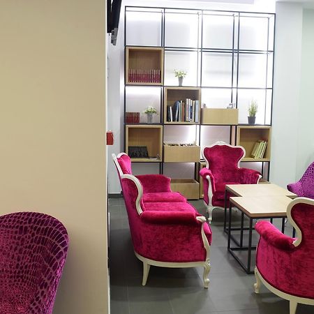 Zerupe Hotel Зарауц Екстериор снимка