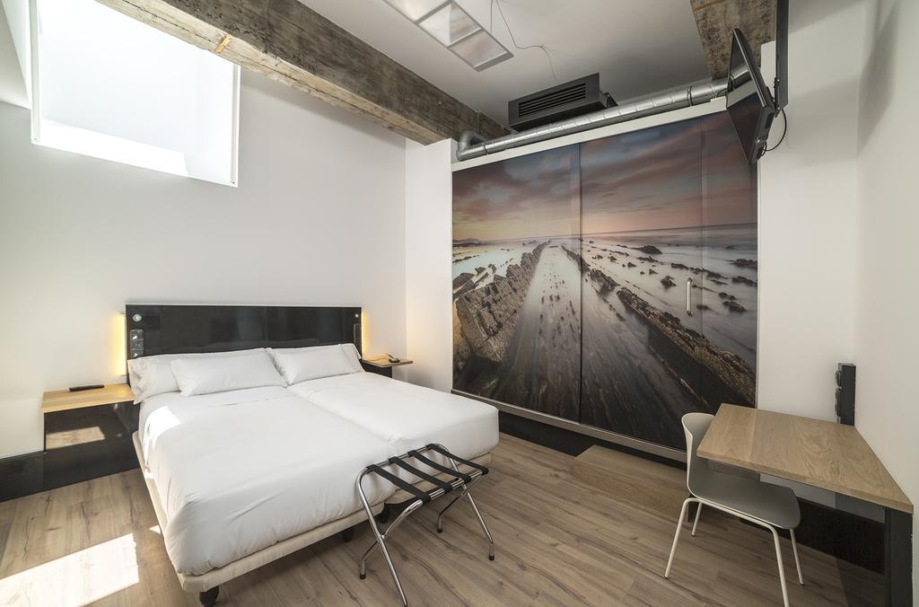 Zerupe Hotel Зарауц Стая снимка